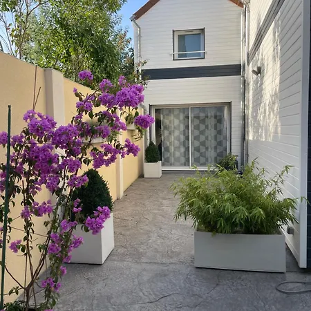 Jolie Maison Au Mans Pres Du Tram Ferienhaus