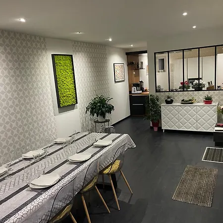Jolie Maison Au Mans Pres Du Tram Holiday home *